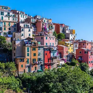 Pensión Punto Zero, Corniglia